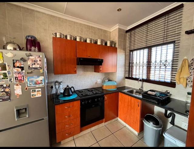 2 BEDROOM APARTMENT FOR SALE IN SONNEVELD